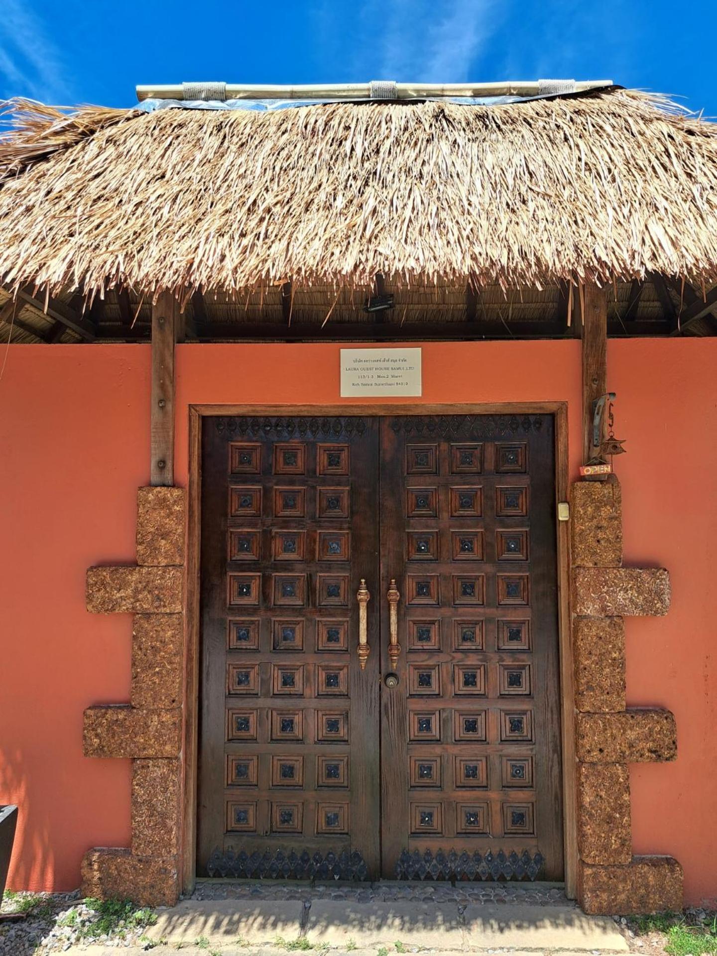 Laura Guest House-Adult Only- Hua Thanon  エクステリア 写真