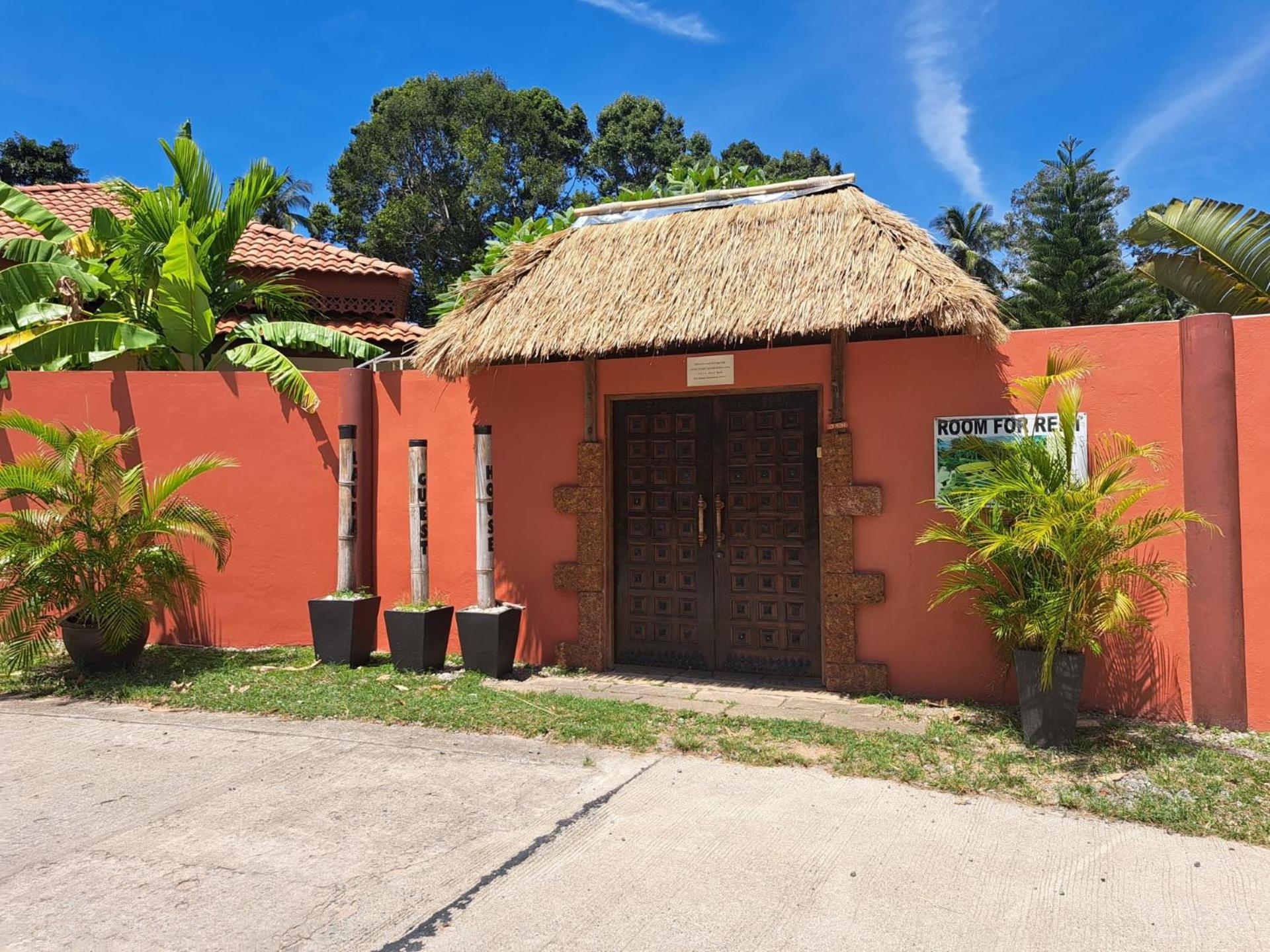Laura Guest House-Adult Only- Hua Thanon  エクステリア 写真